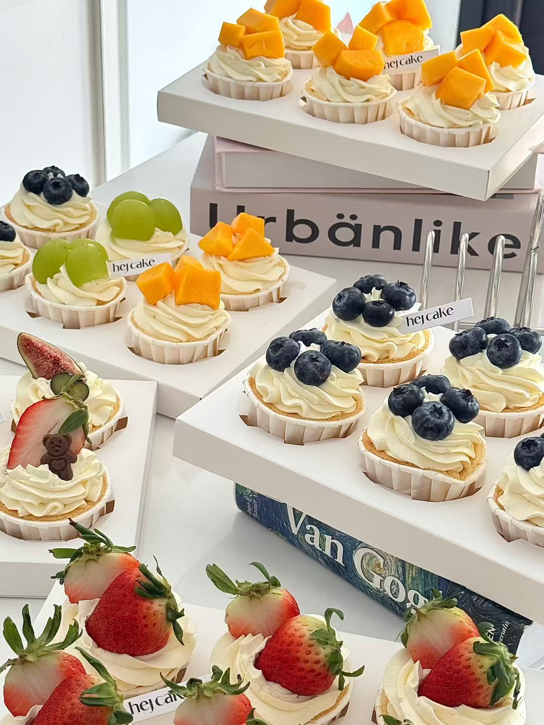 Fruit Cupcakes(6 per box)